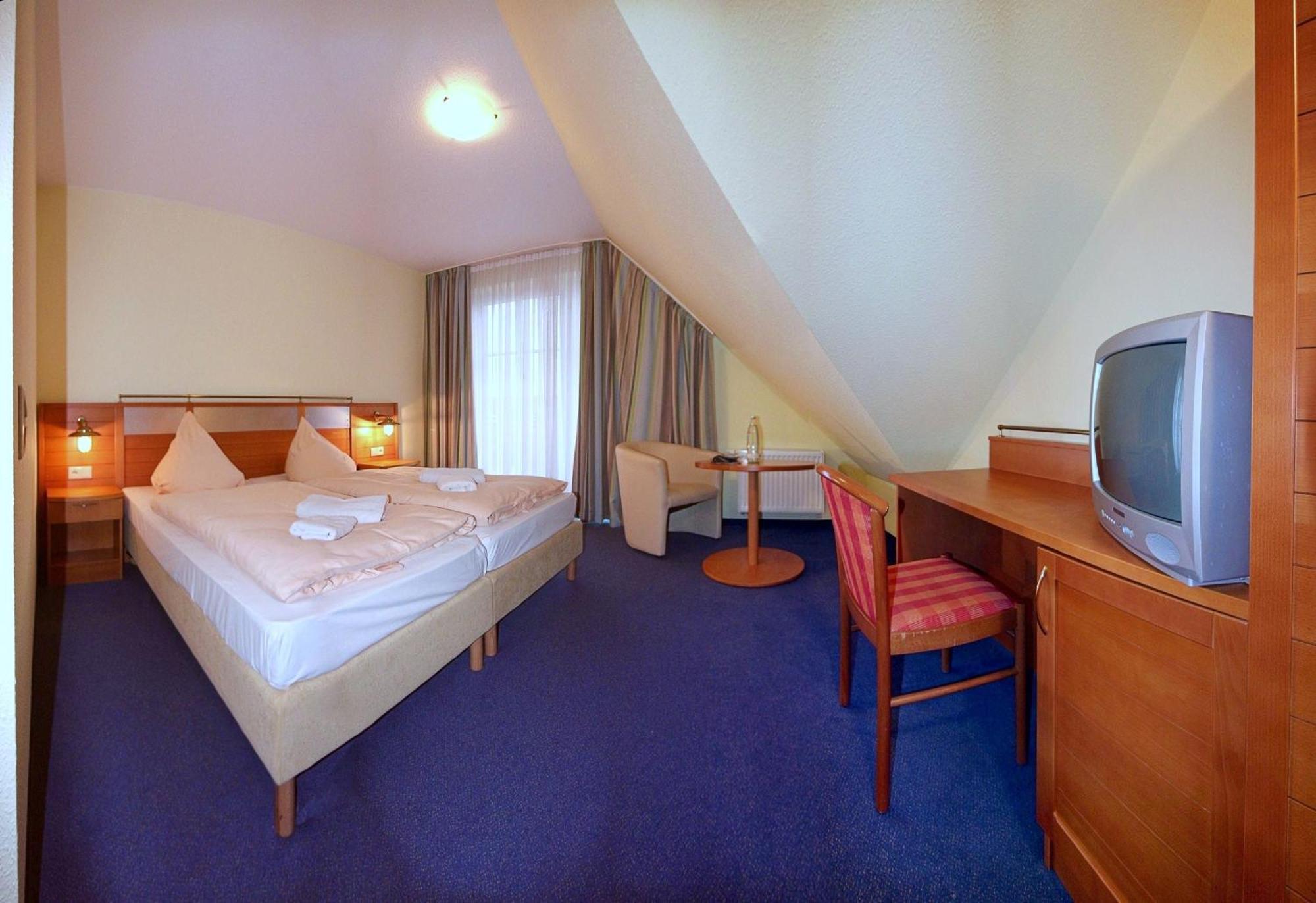 Hotel Haus Weida à Breege Extérieur photo