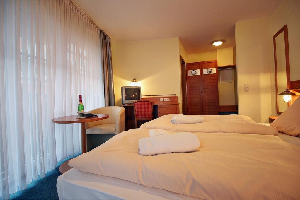 Hotel Haus Weida à Breege Chambre photo