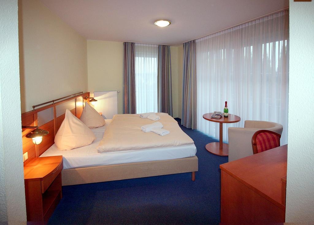 Hotel Haus Weida à Breege Chambre photo